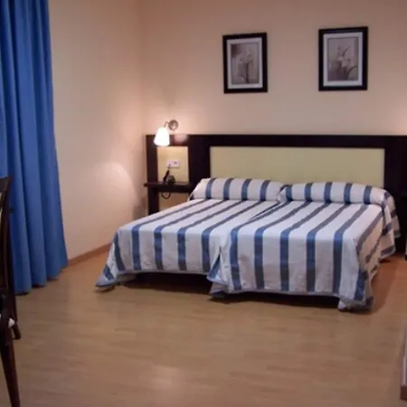 Castillo Hotel 3*